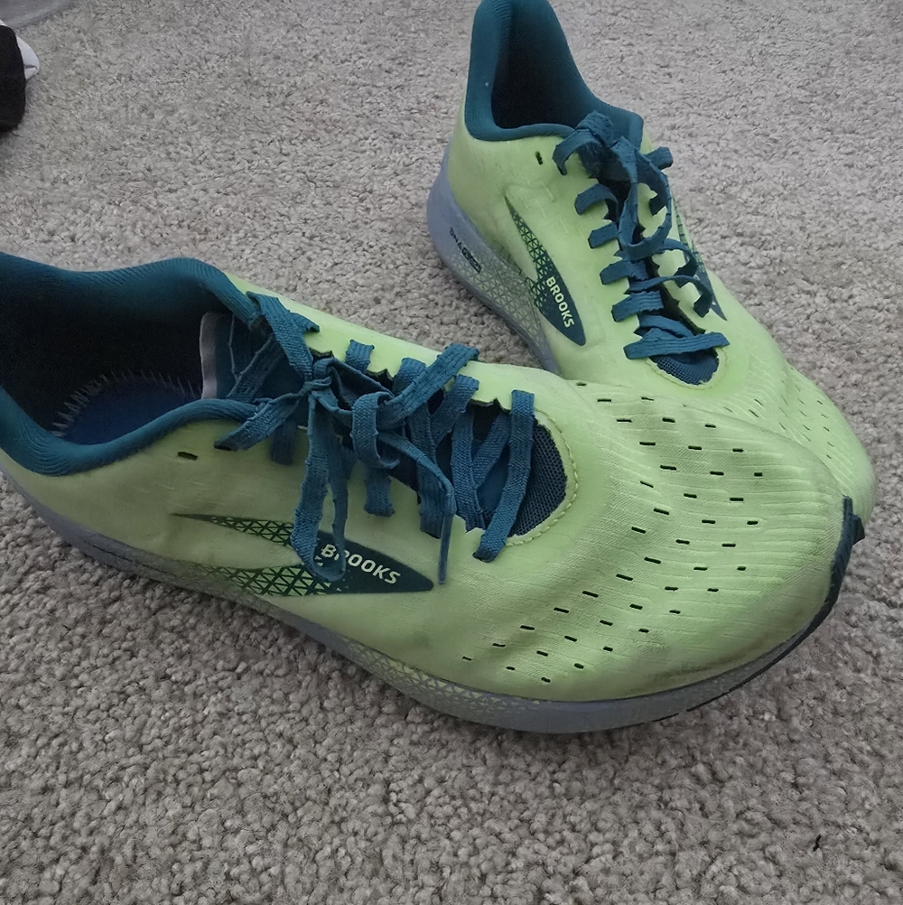 Brooks Hyperion Tempo Running Shoes